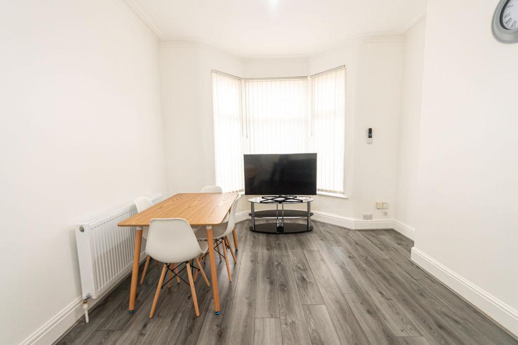 Room In Anfield Liverpool Extérieur photo