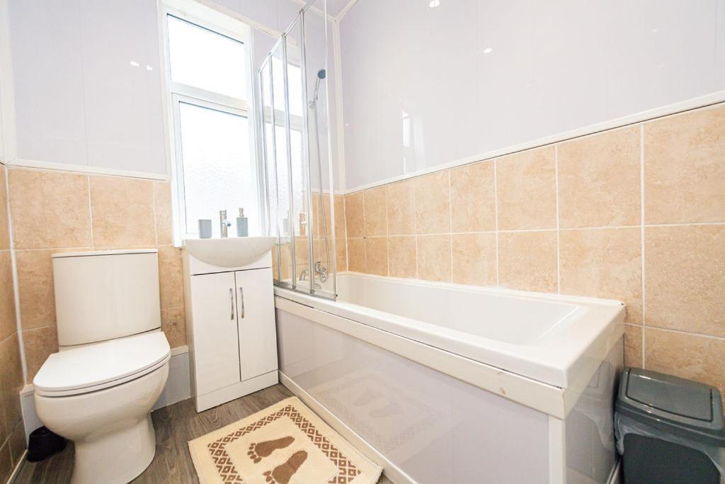 Room In Anfield Liverpool Extérieur photo